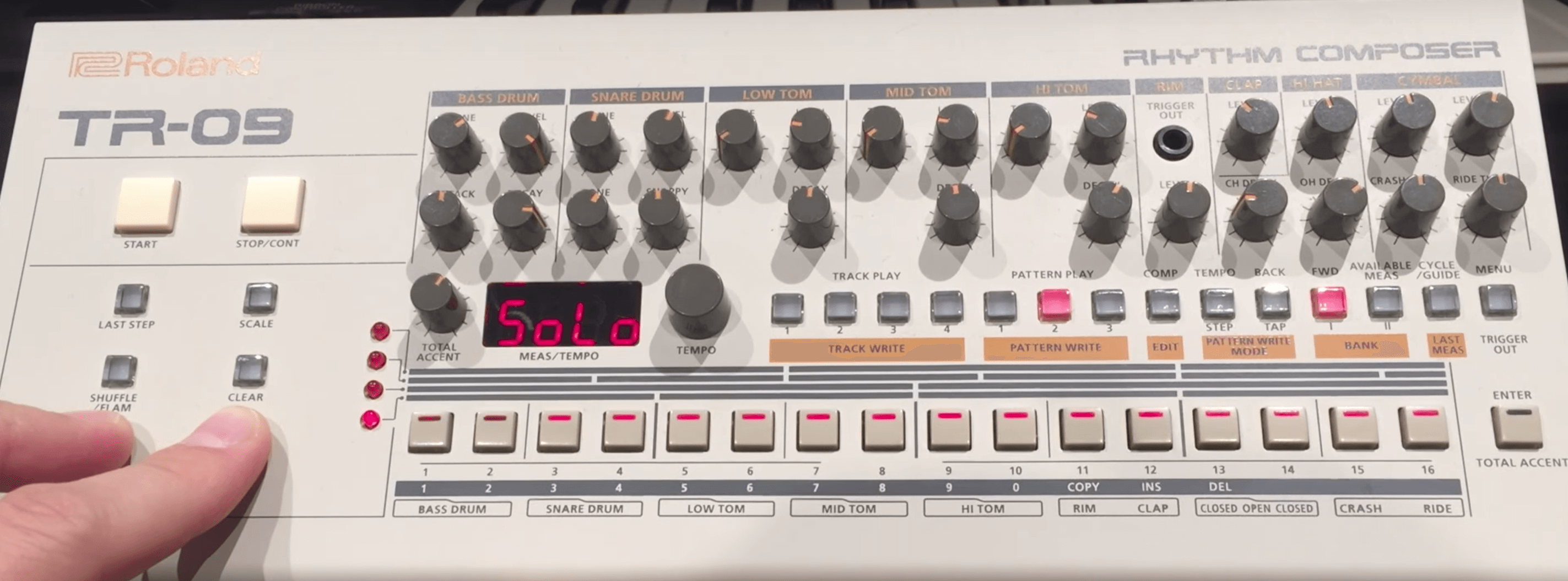 Get the most out of the Roland TR-09 with these hidden features